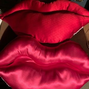 Lips red and pink pillows- handmade